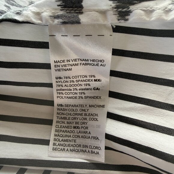 Chico's black and white striped and floral short sleeve button down shirt size 1 - Picture 9 of 9